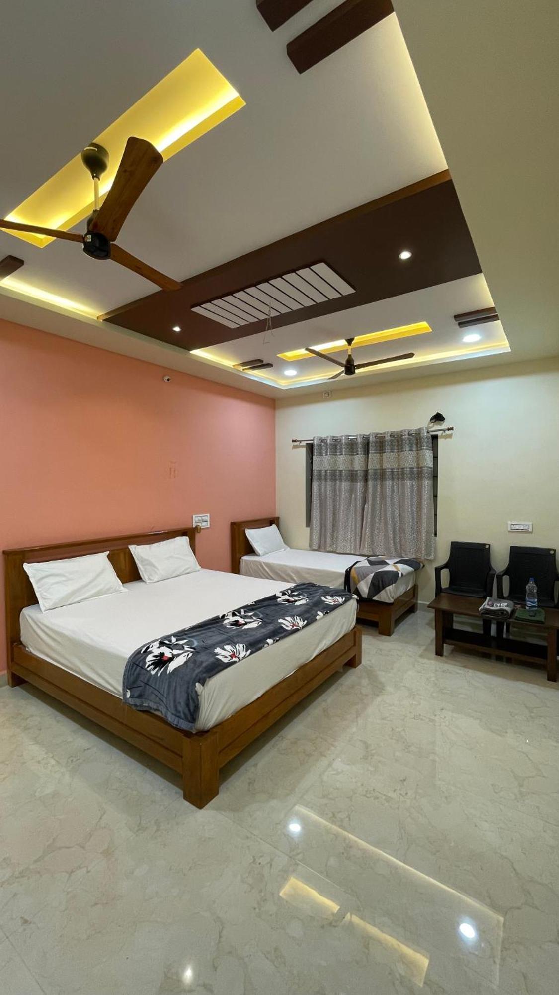 Mamatha Guest Inn Hampi Extérieur photo